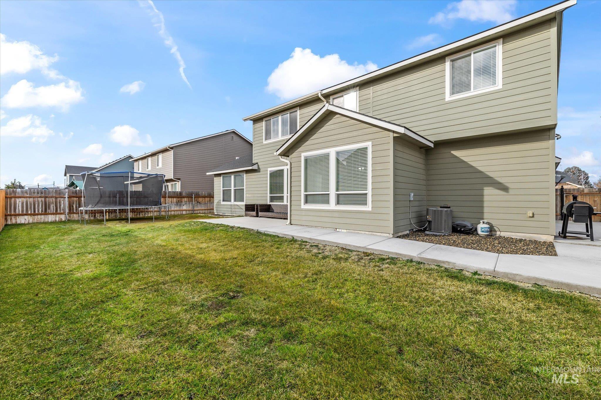 6657 E Thornton St