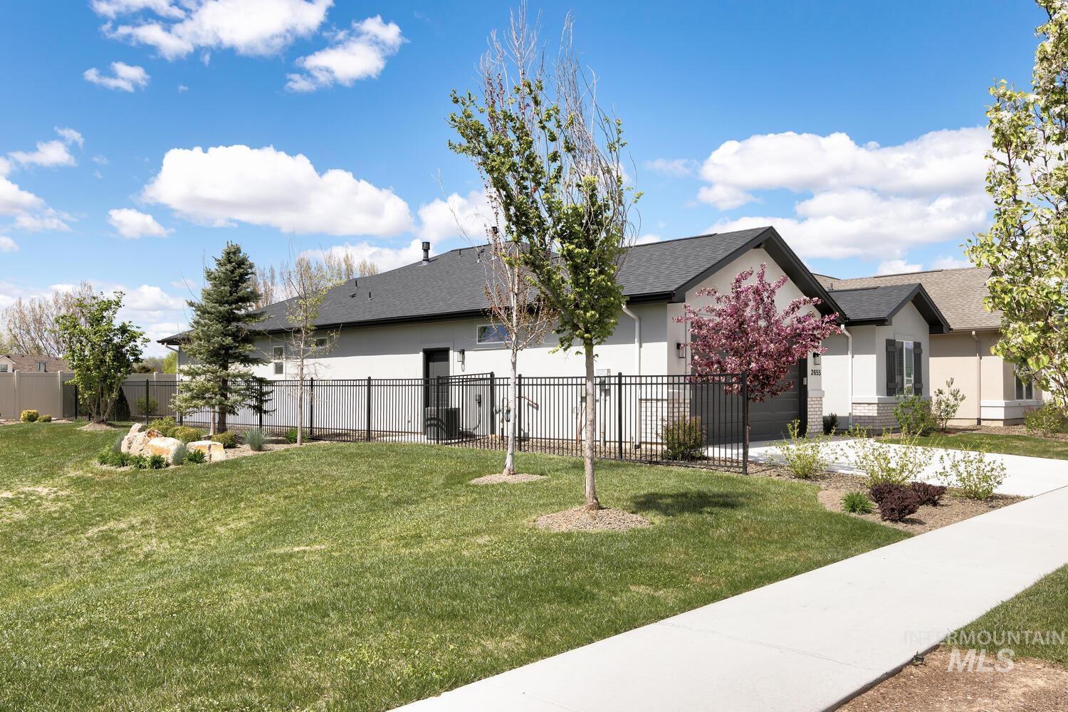 2655 N Penny Lake Ave