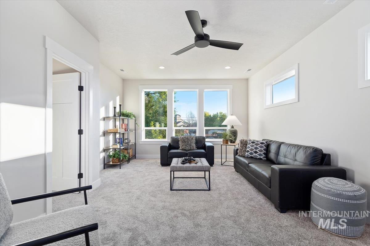 164 S Cedar Point
