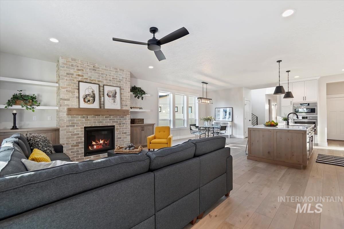 164 S Cedar Point