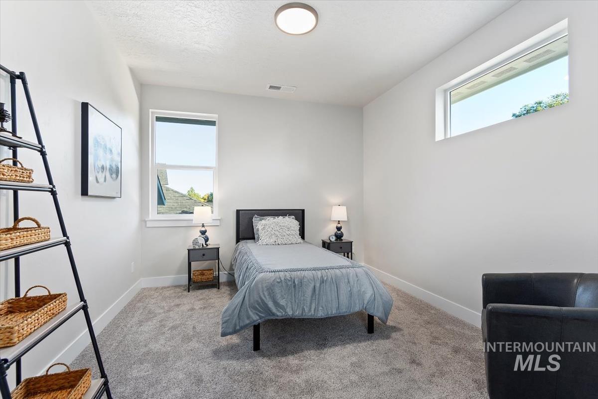 164 S Cedar Point