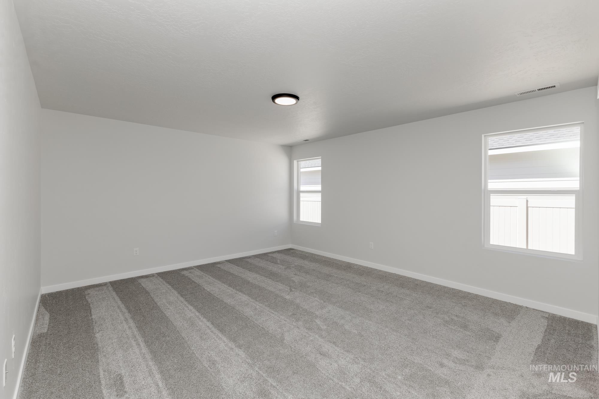 1262 W Bass River Dr