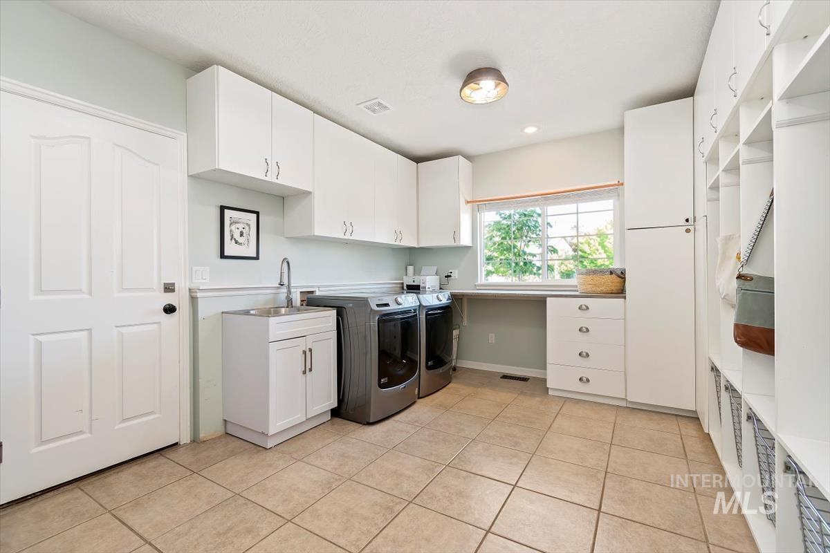 4623 E Baytree Ct