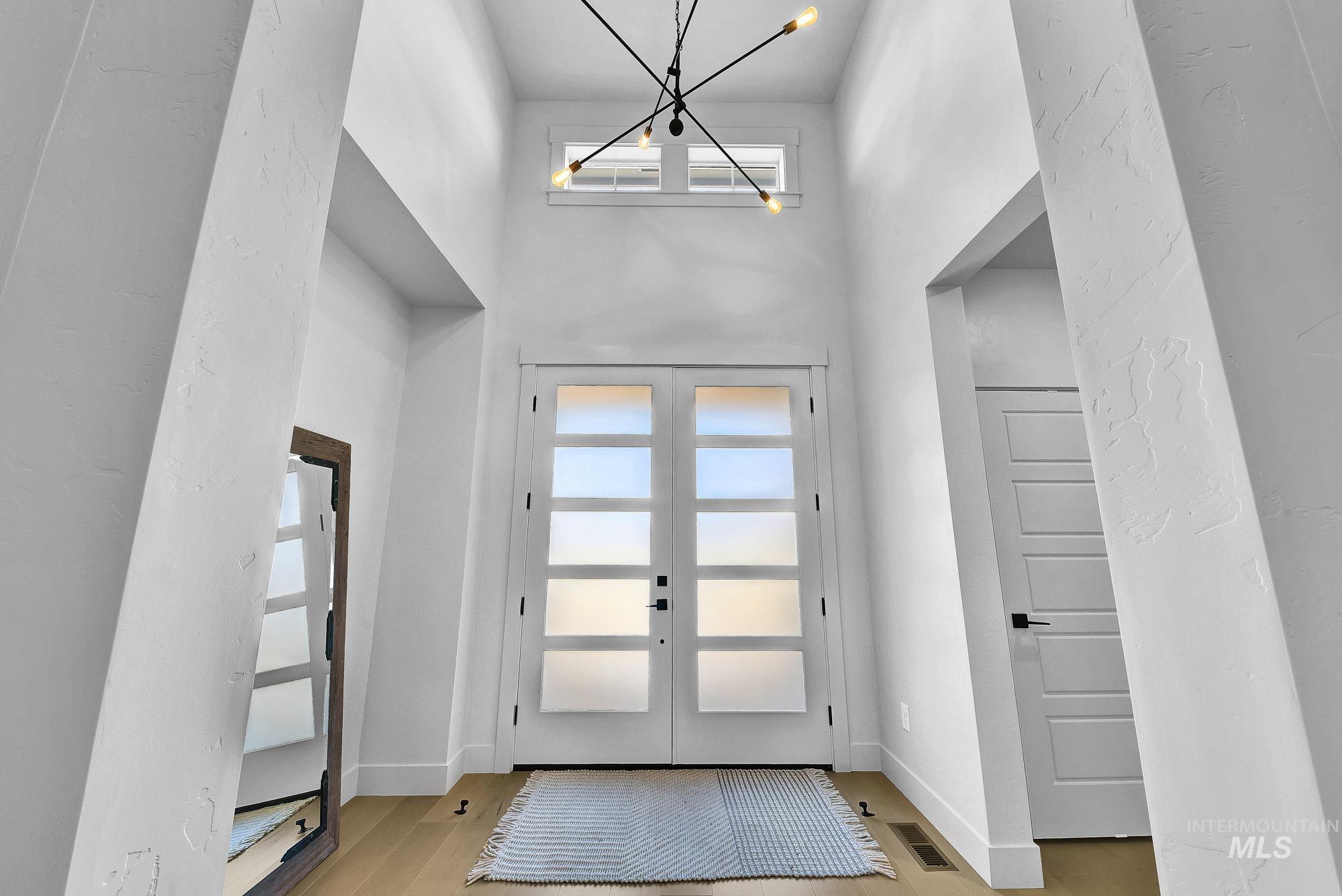 13923 Levendi Ct