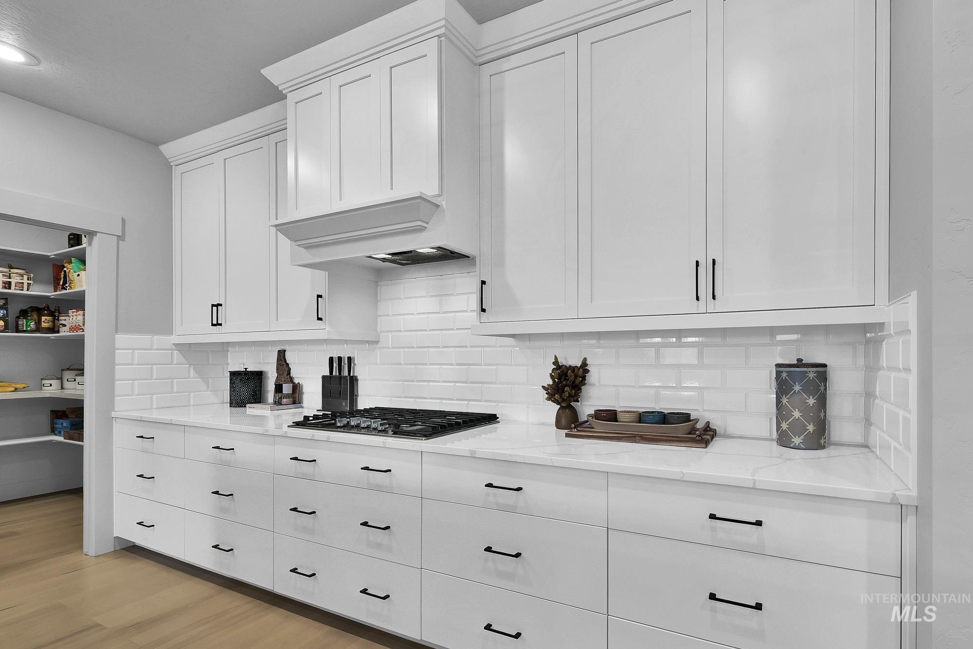 13923 Levendi Ct