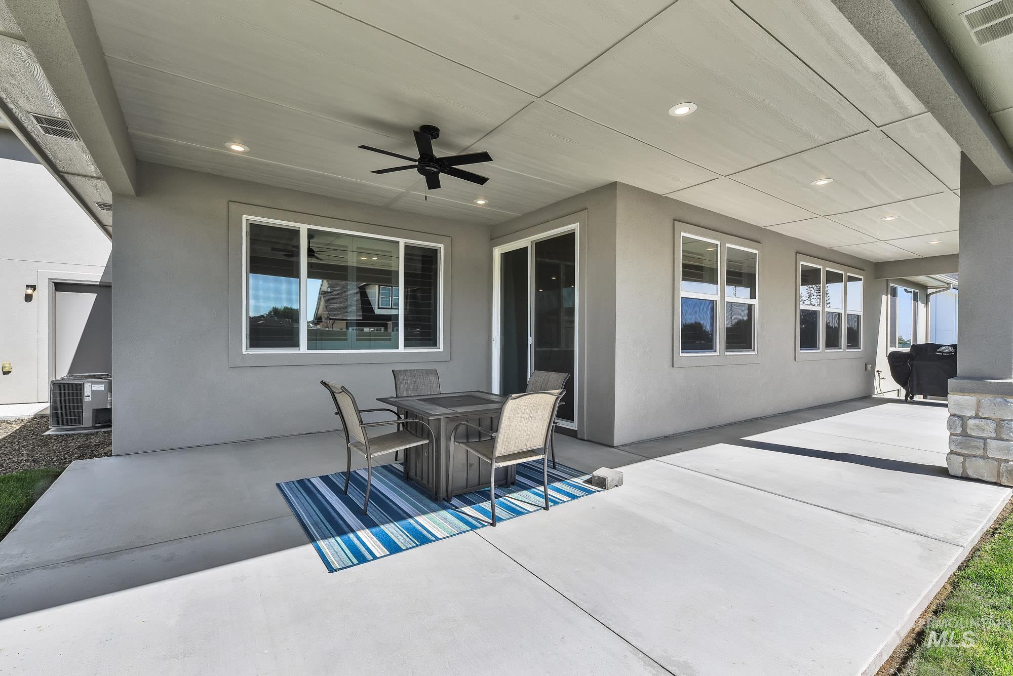 13923 Levendi Ct