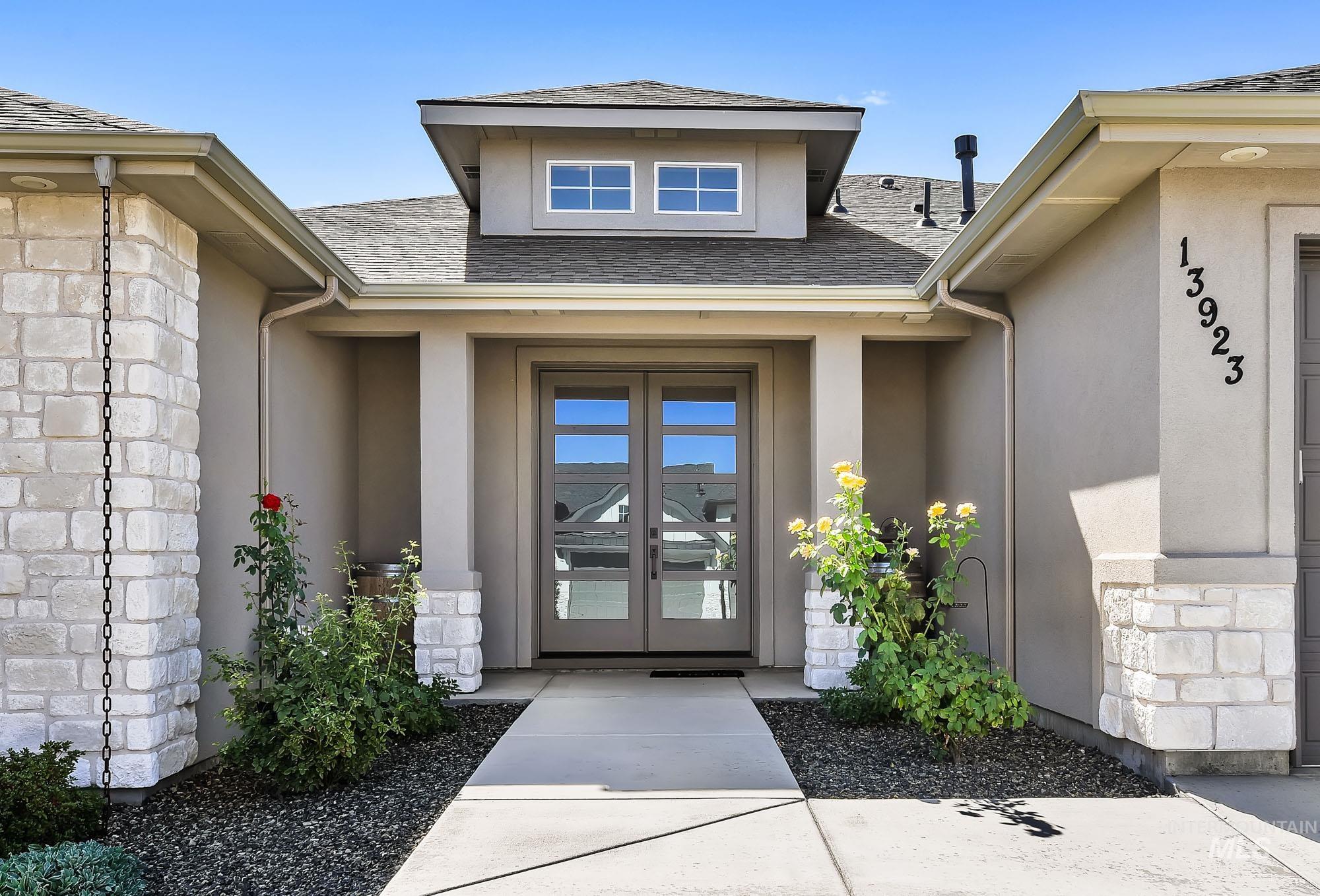 13923 Levendi Ct