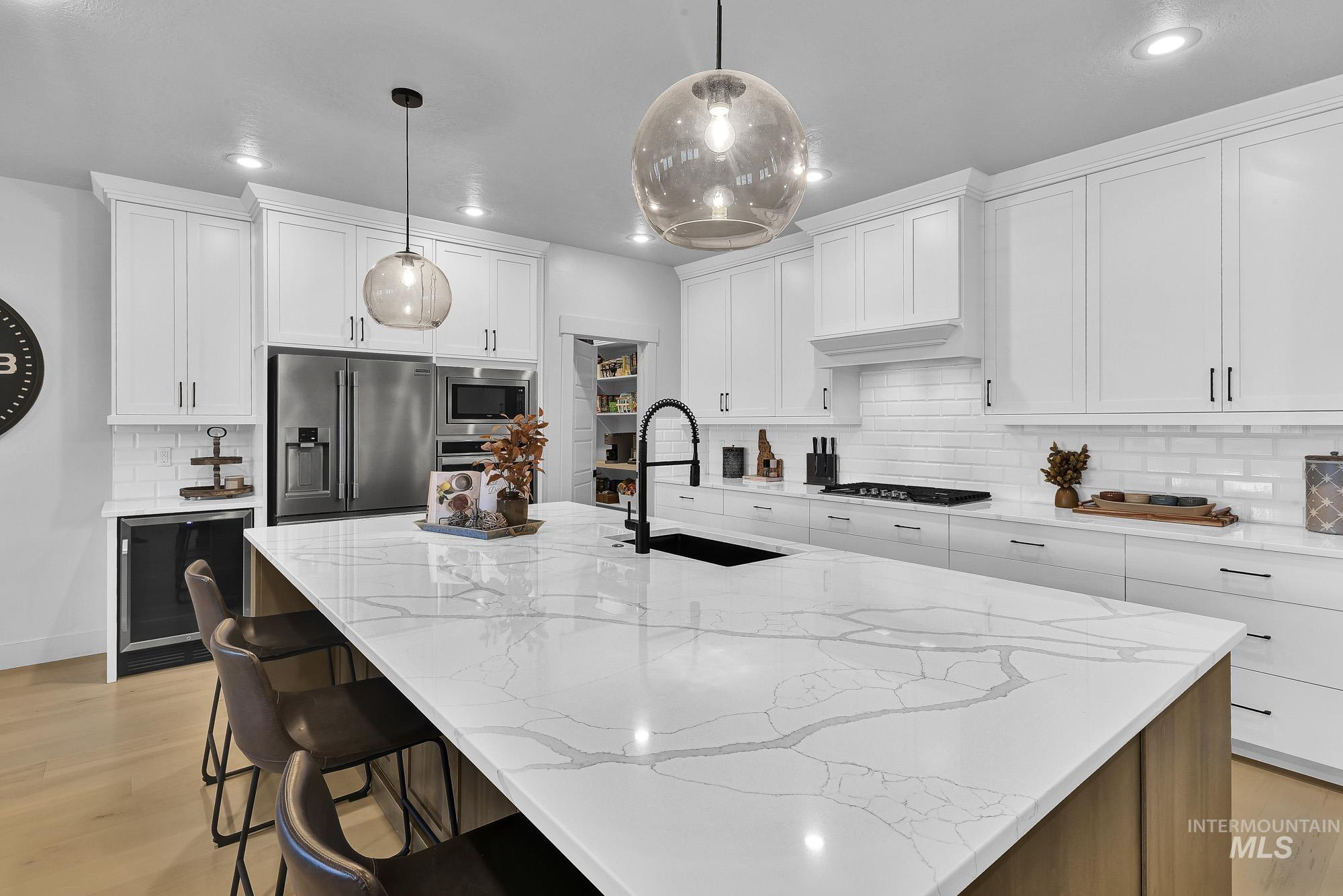13923 Levendi Ct