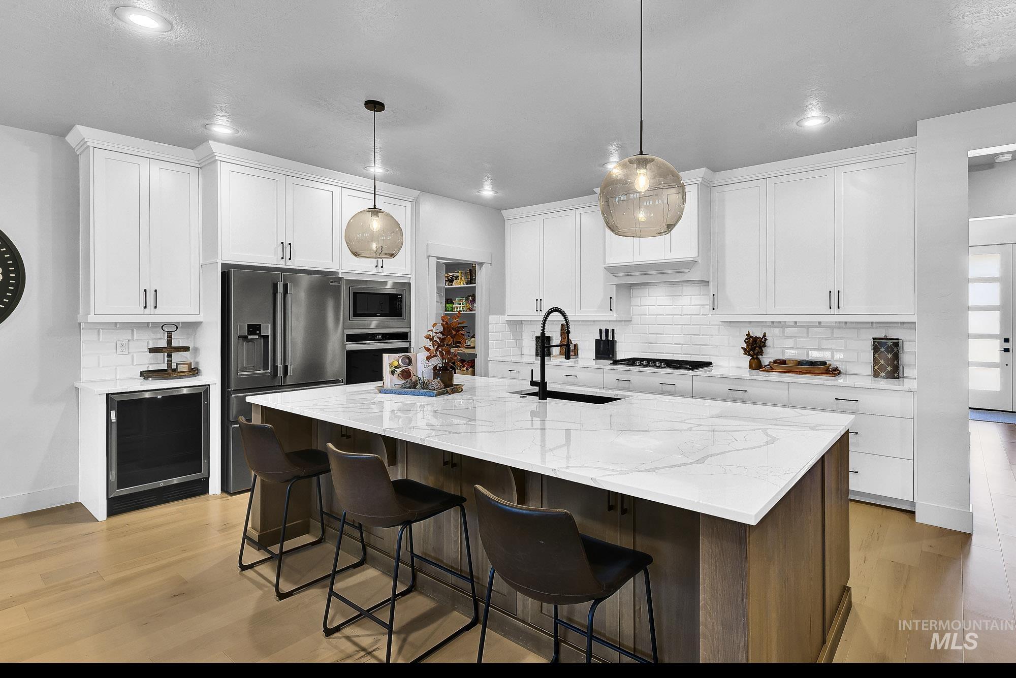 13923 Levendi Ct