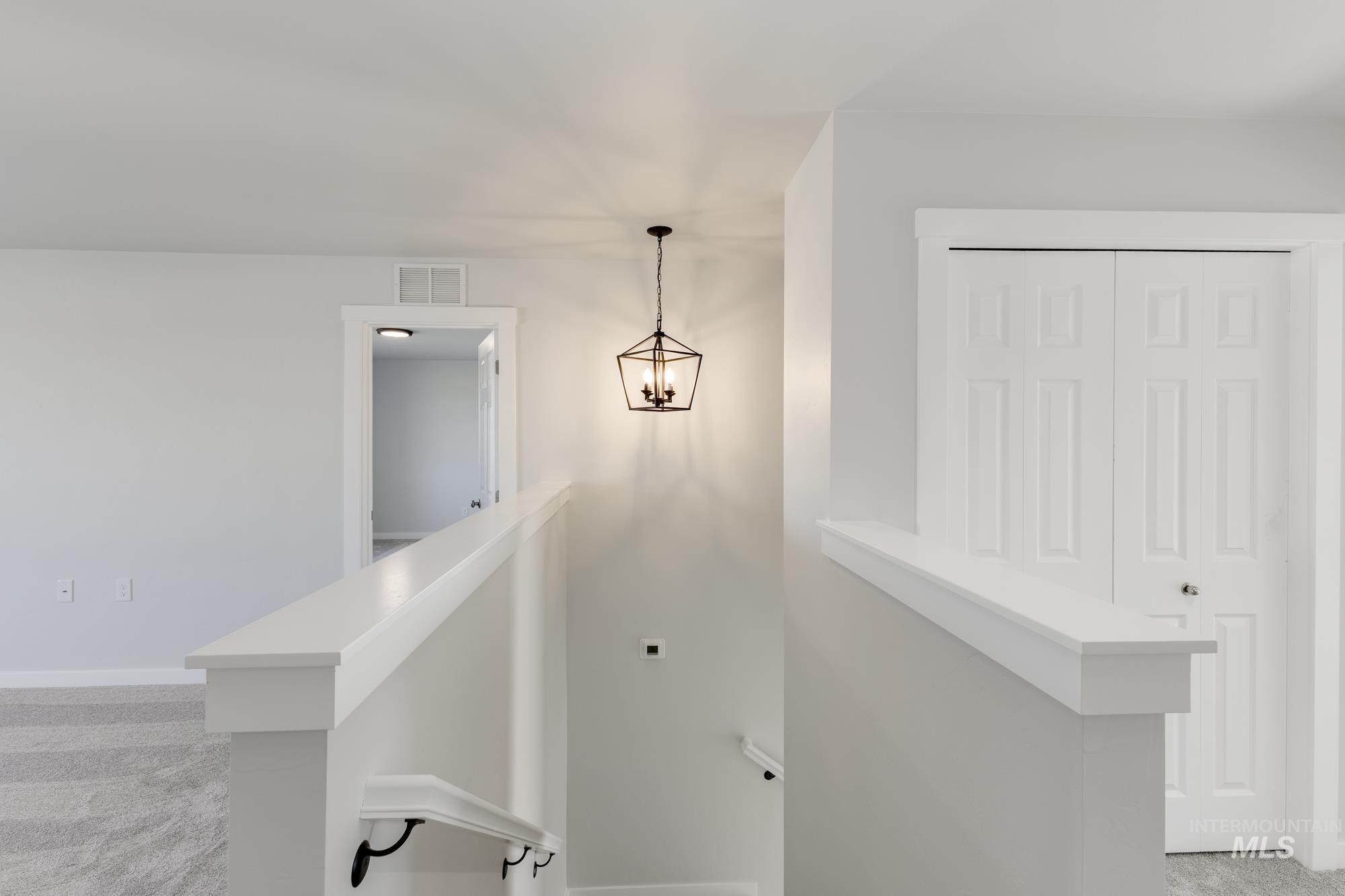 1223 W Pack River Dr