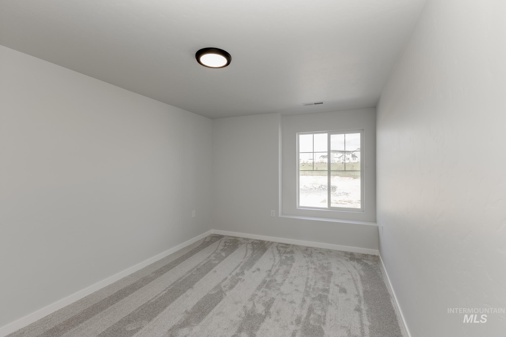 1223 W Pack River Dr
