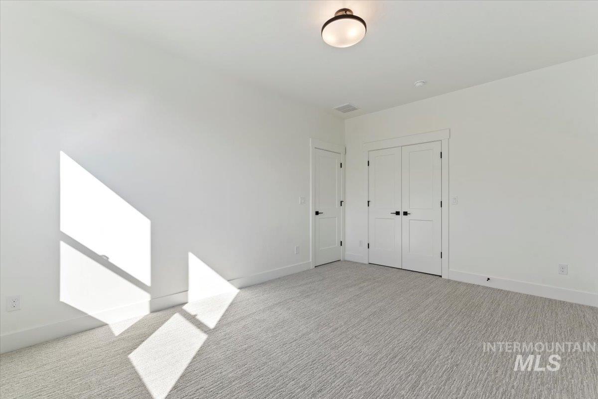 660 N Hiltonhead Way