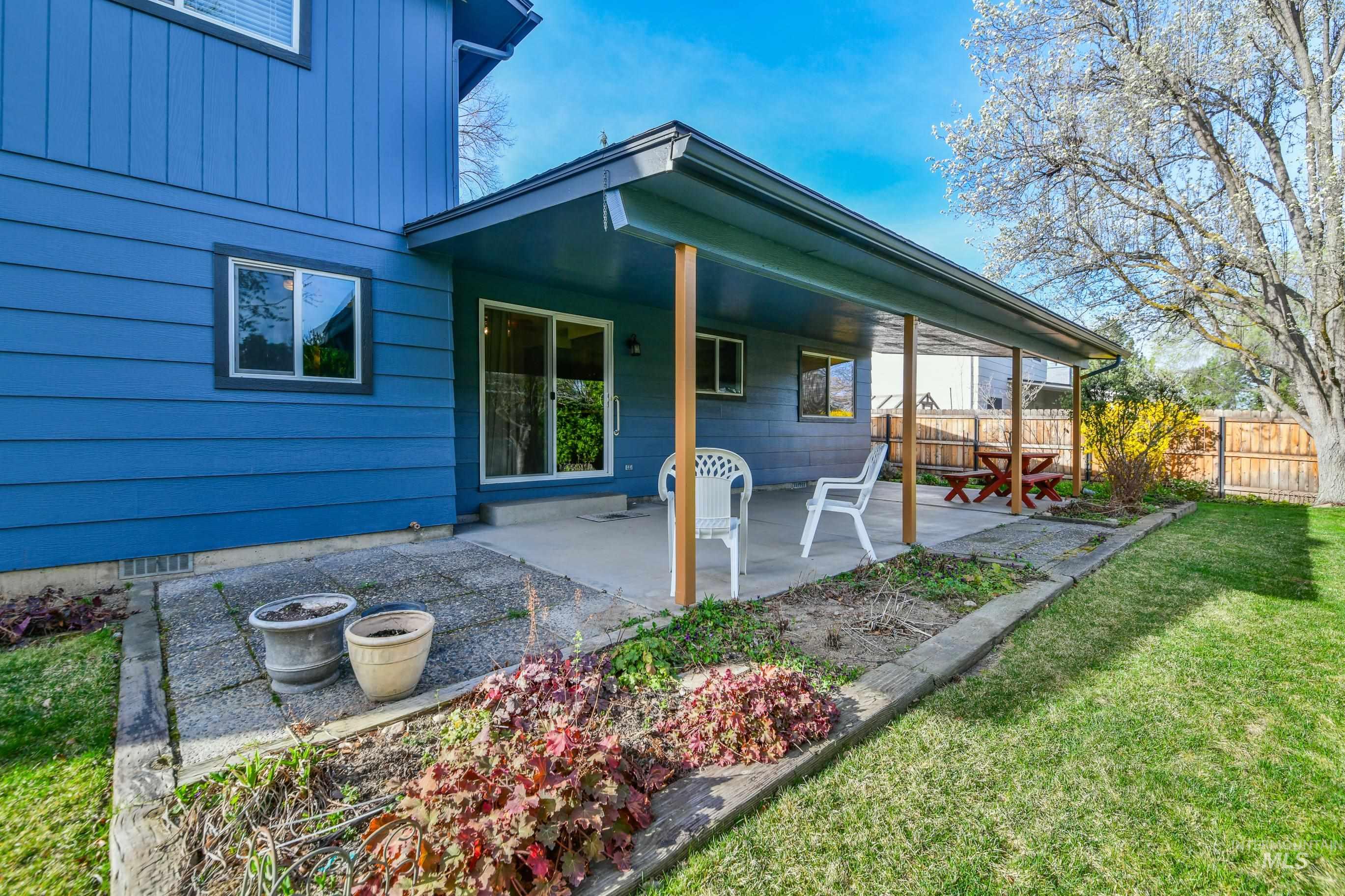 9974 W Barnsdale Dr