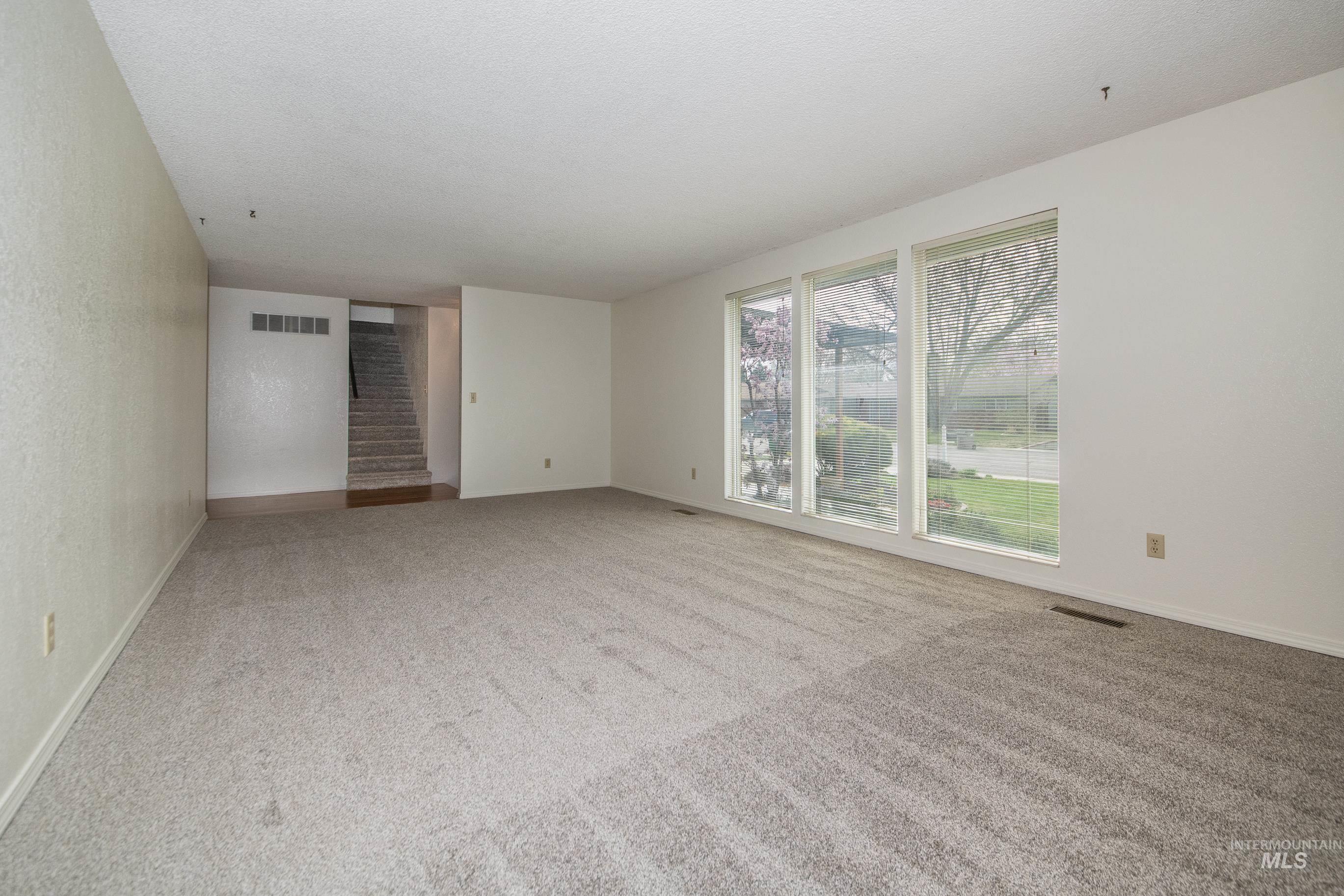 9974 W Barnsdale Dr