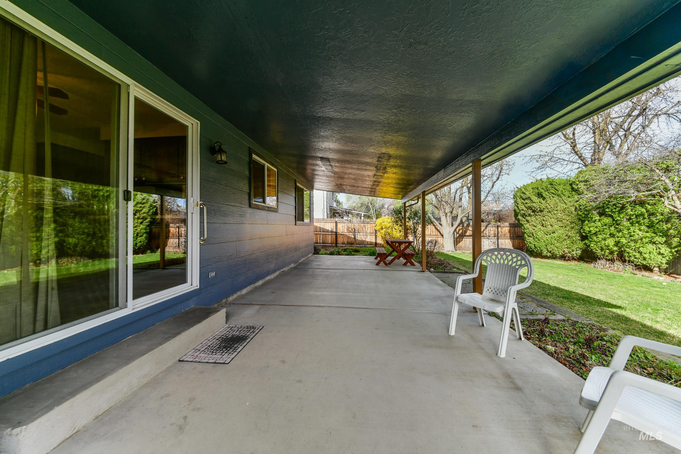 9974 W Barnsdale Dr