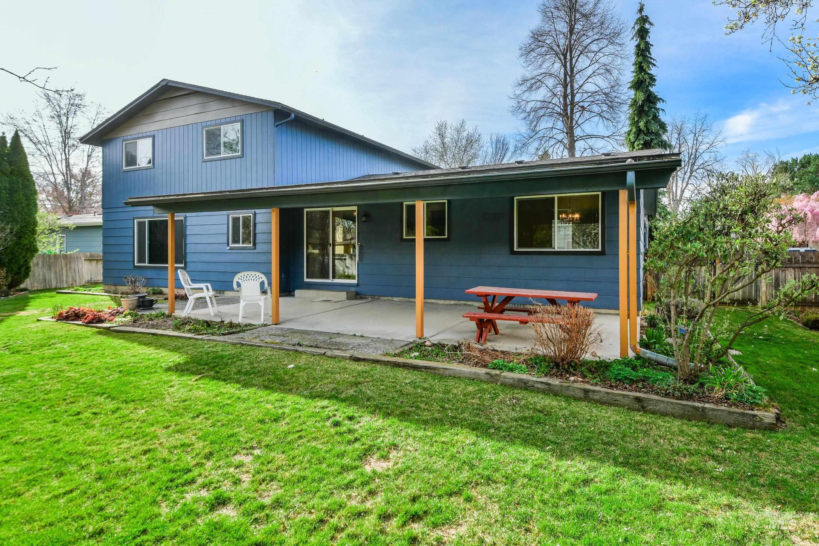 9974 W Barnsdale Dr