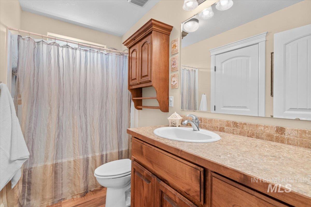 4154 N Tipton Ave.