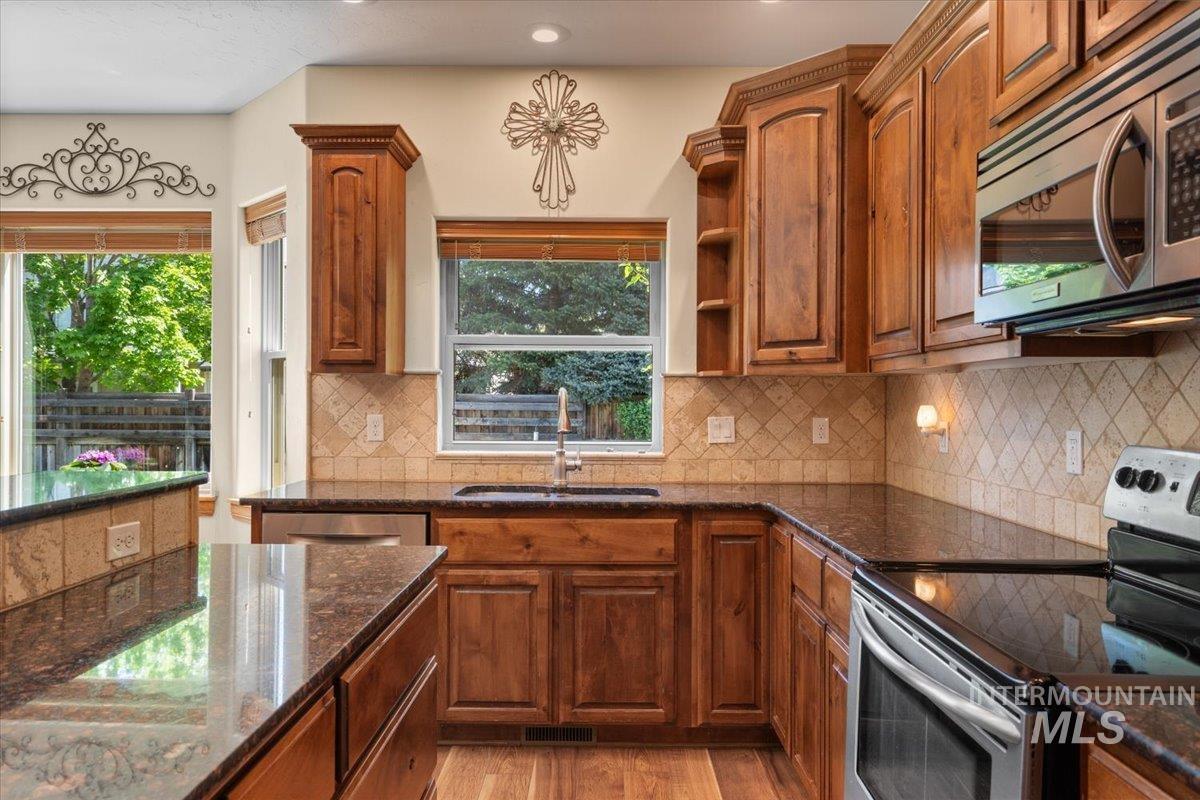 4154 N Tipton Ave.