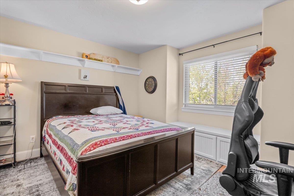 4154 N Tipton Ave.