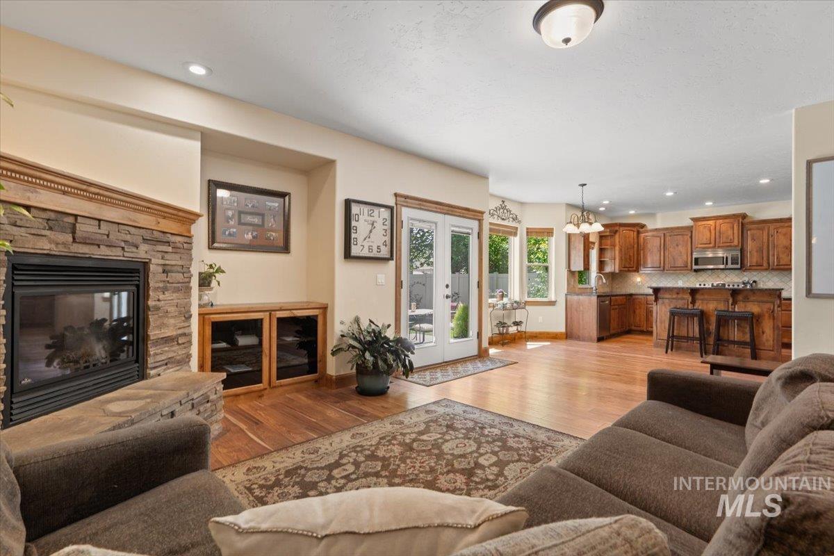 4154 N Tipton Ave.