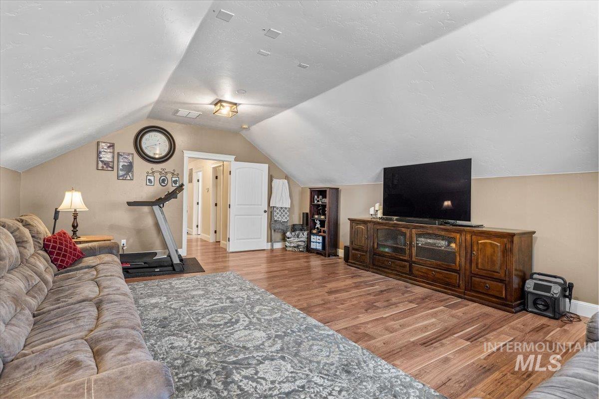 4154 N Tipton Ave.