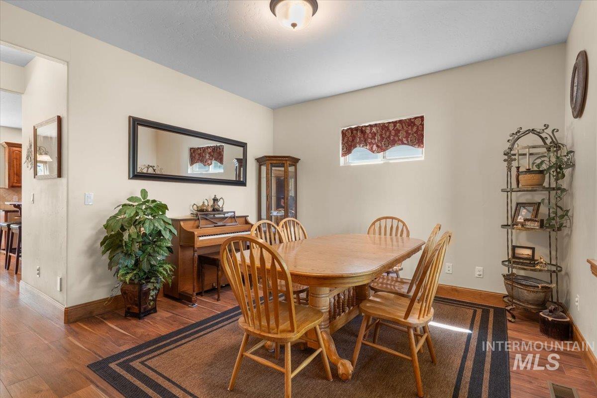 4154 N Tipton Ave.