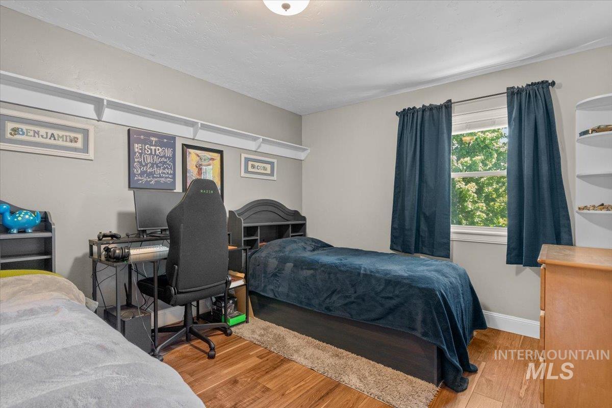 4154 N Tipton Ave.