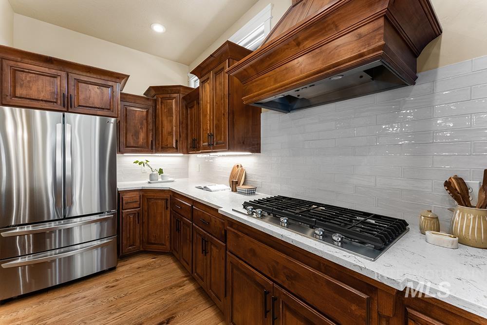 2148 S Links Place