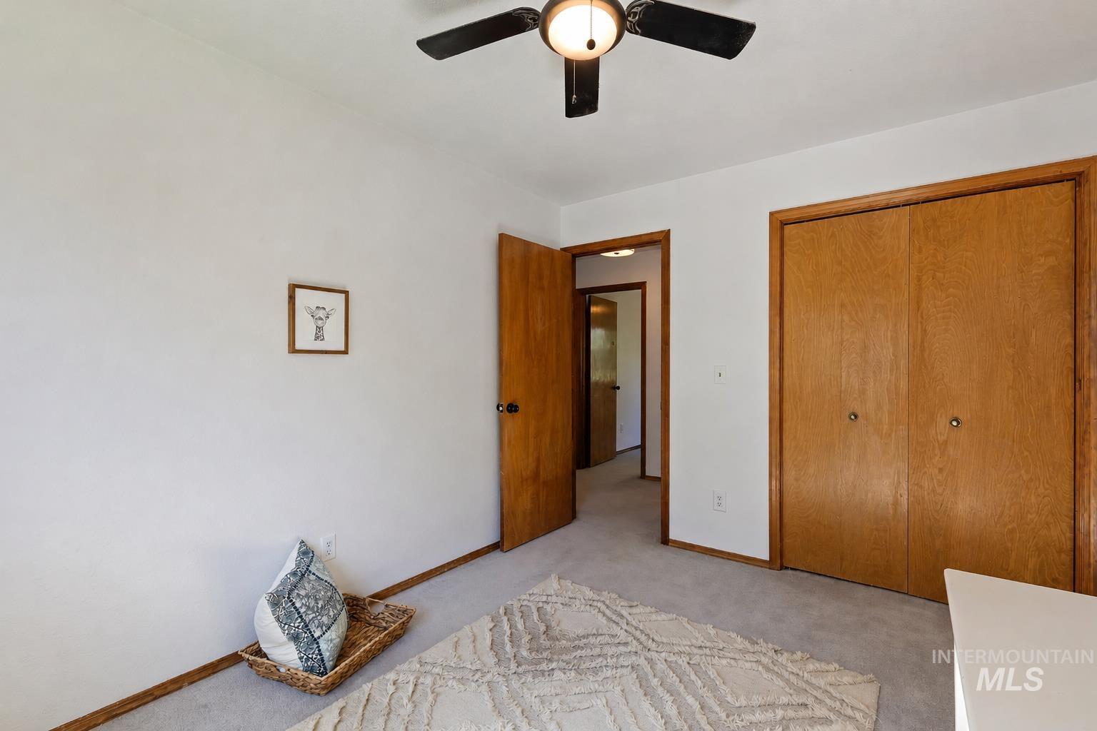 925 N 14th E