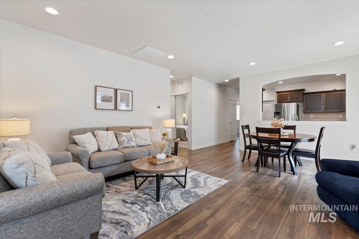 3442 S Garibaldi
