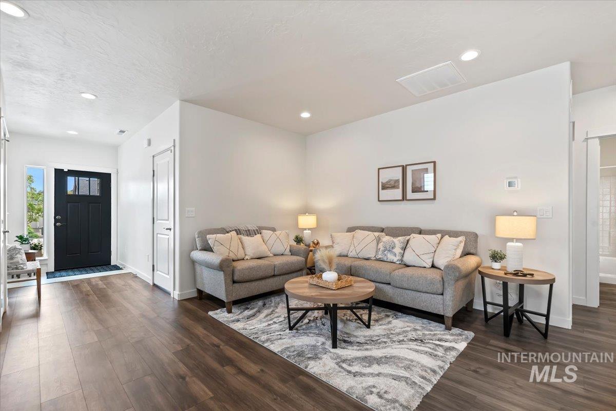 3442 S Garibaldi