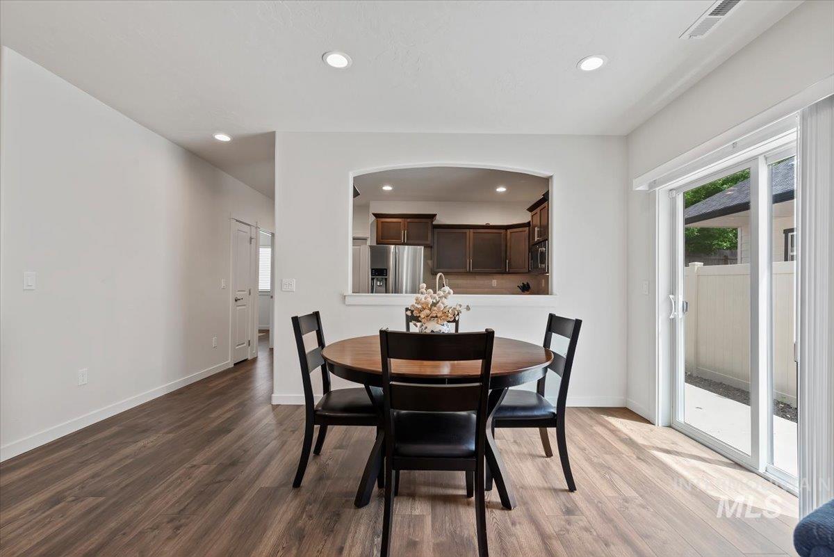 3442 S Garibaldi