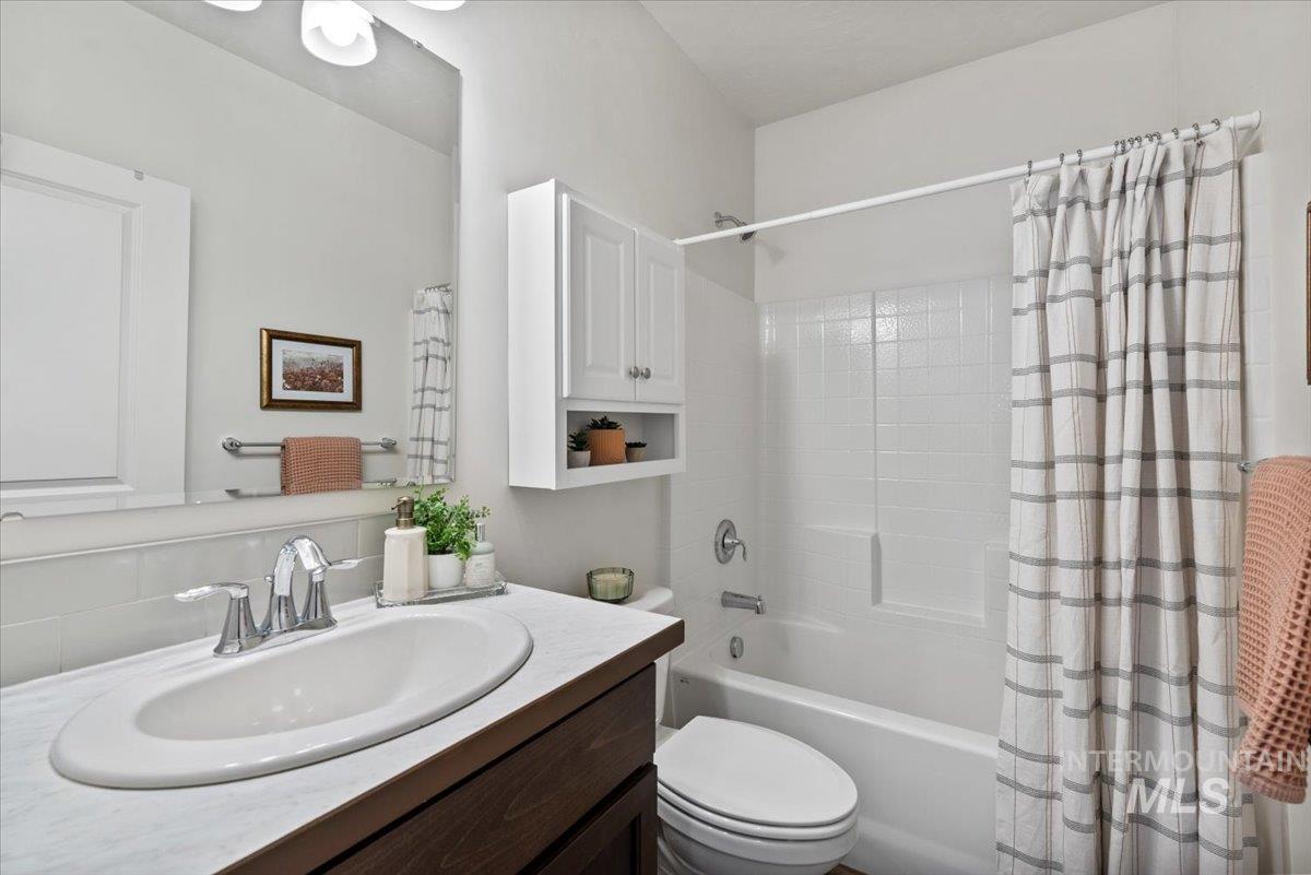 3442 S Garibaldi
