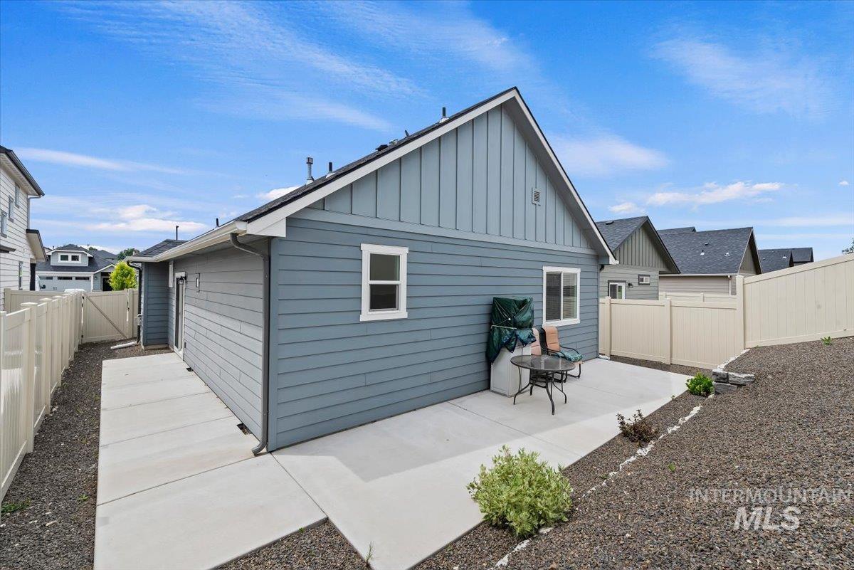 3442 S Garibaldi