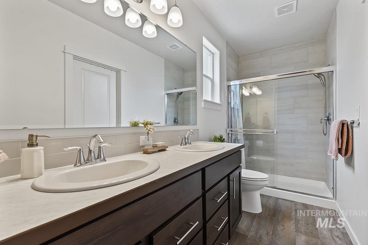 3442 S Garibaldi