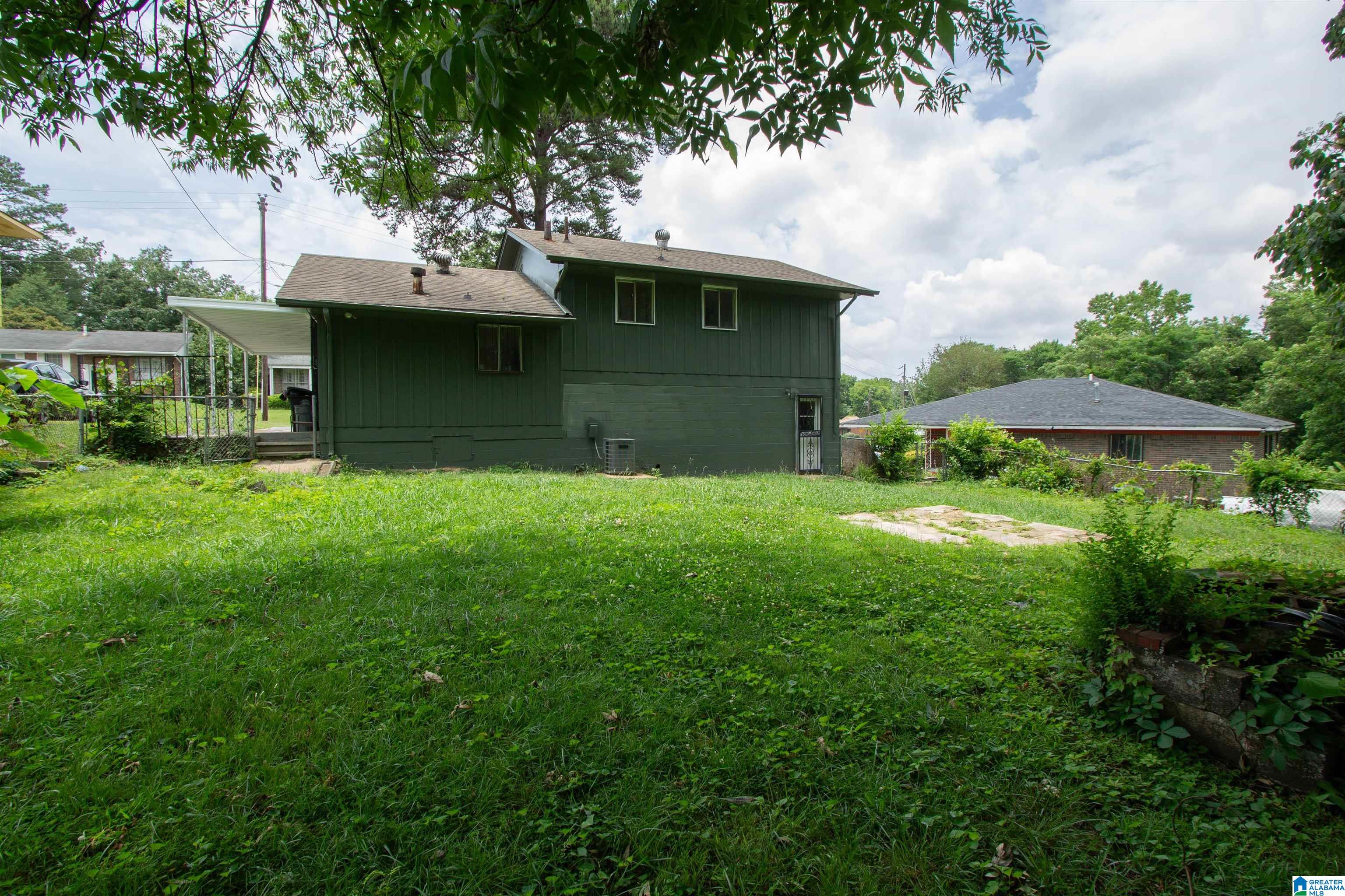 2415 GOLDEN PINES LANE SW