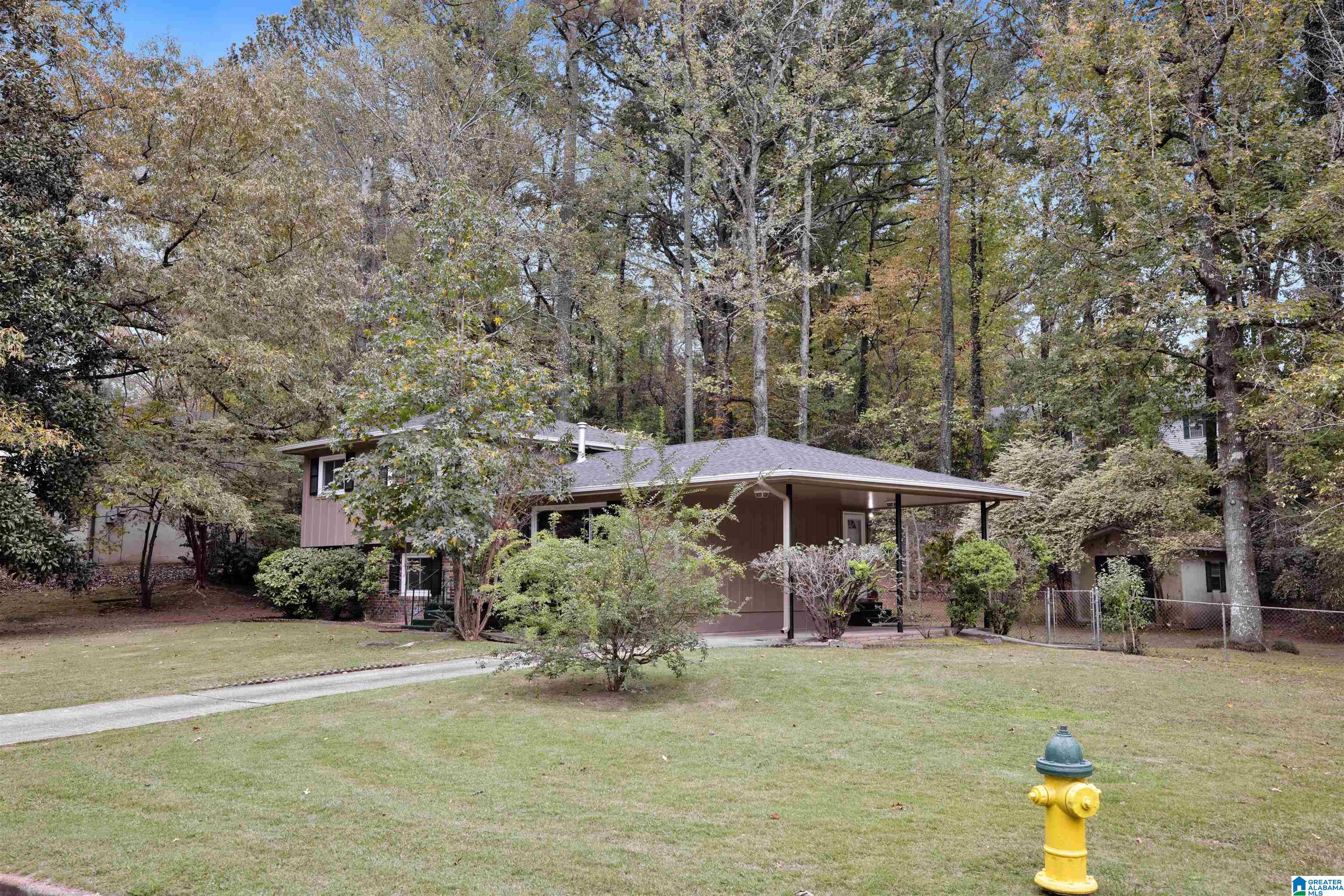 544 ARGONNE DRIVE NE