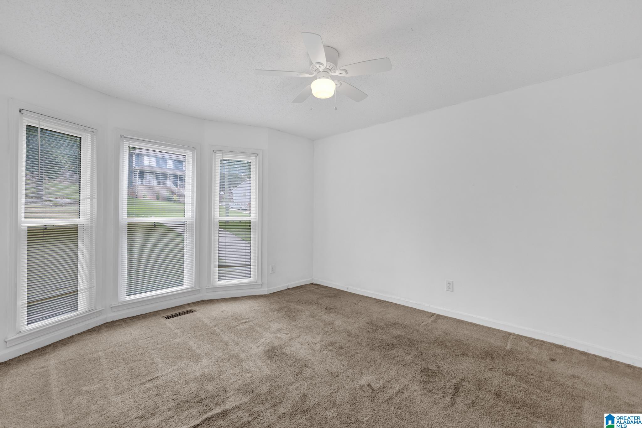 749 GABLE DRIVE