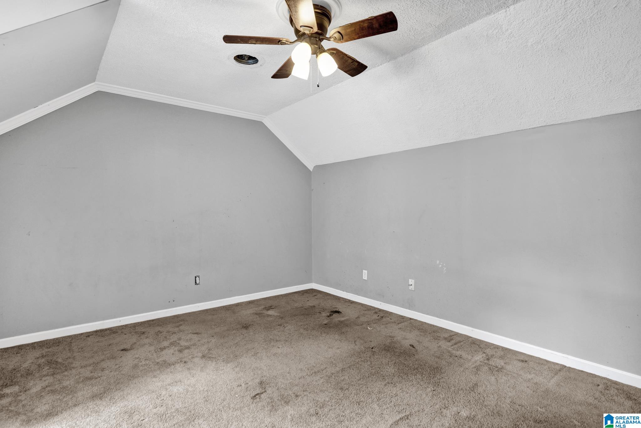 749 GABLE DRIVE