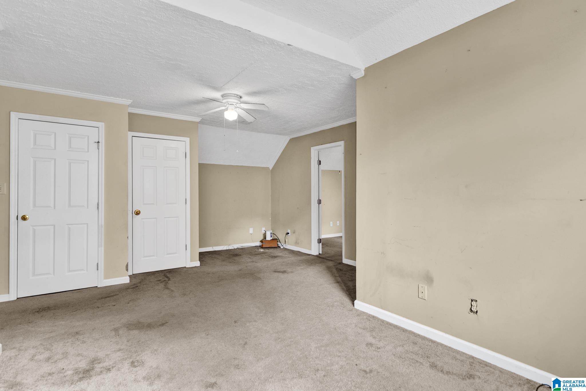 749 GABLE DRIVE
