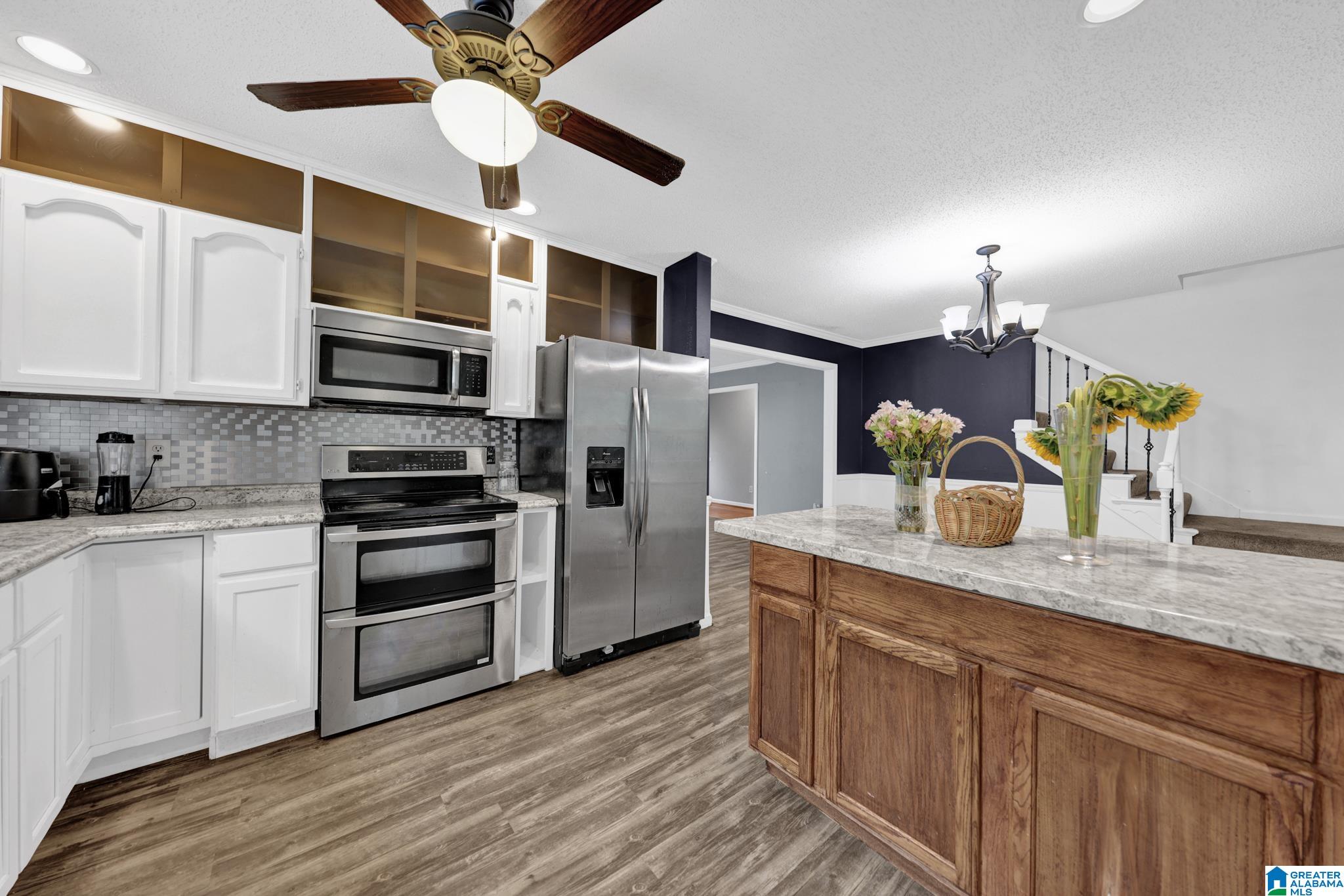749 GABLE DRIVE