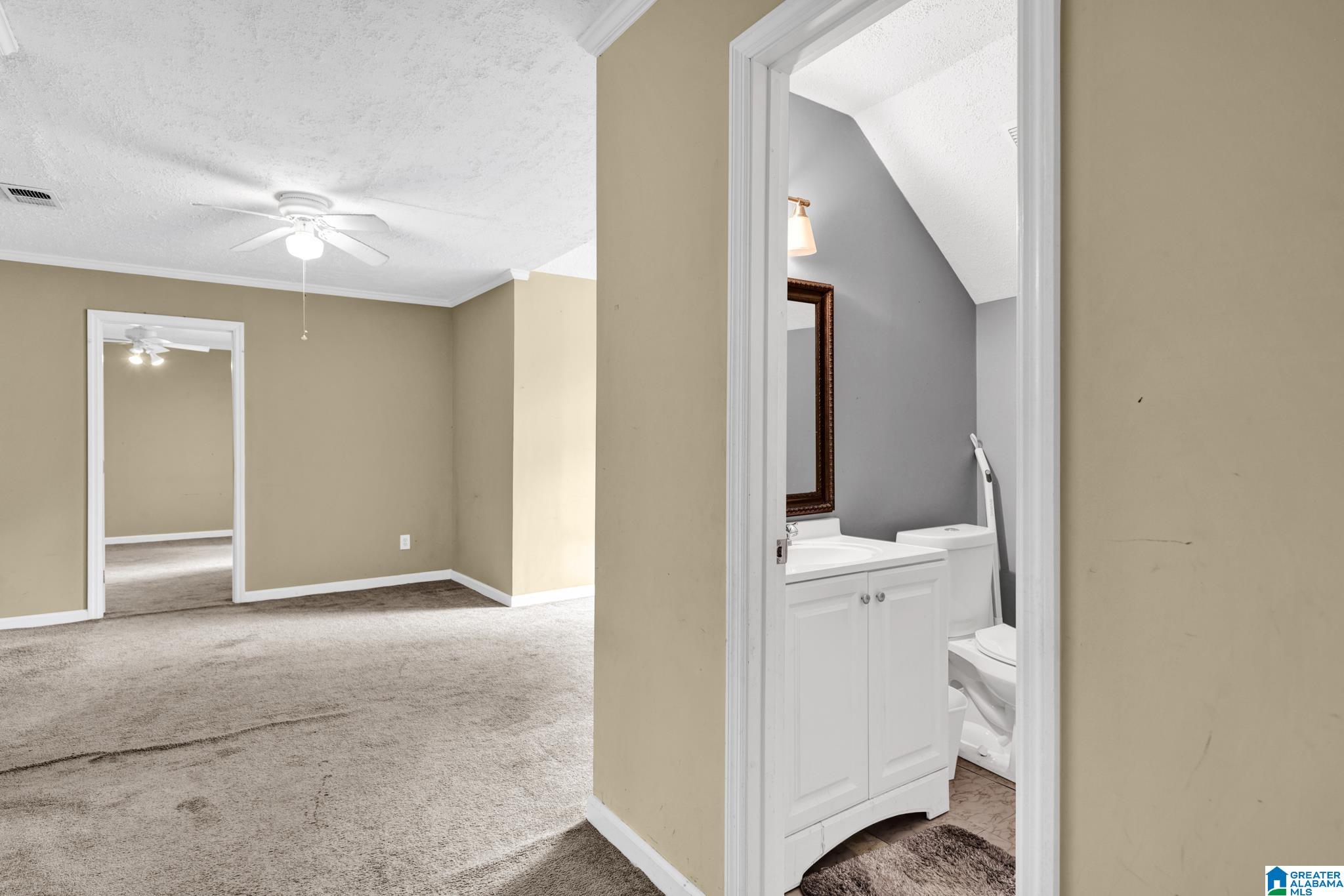 749 GABLE DRIVE