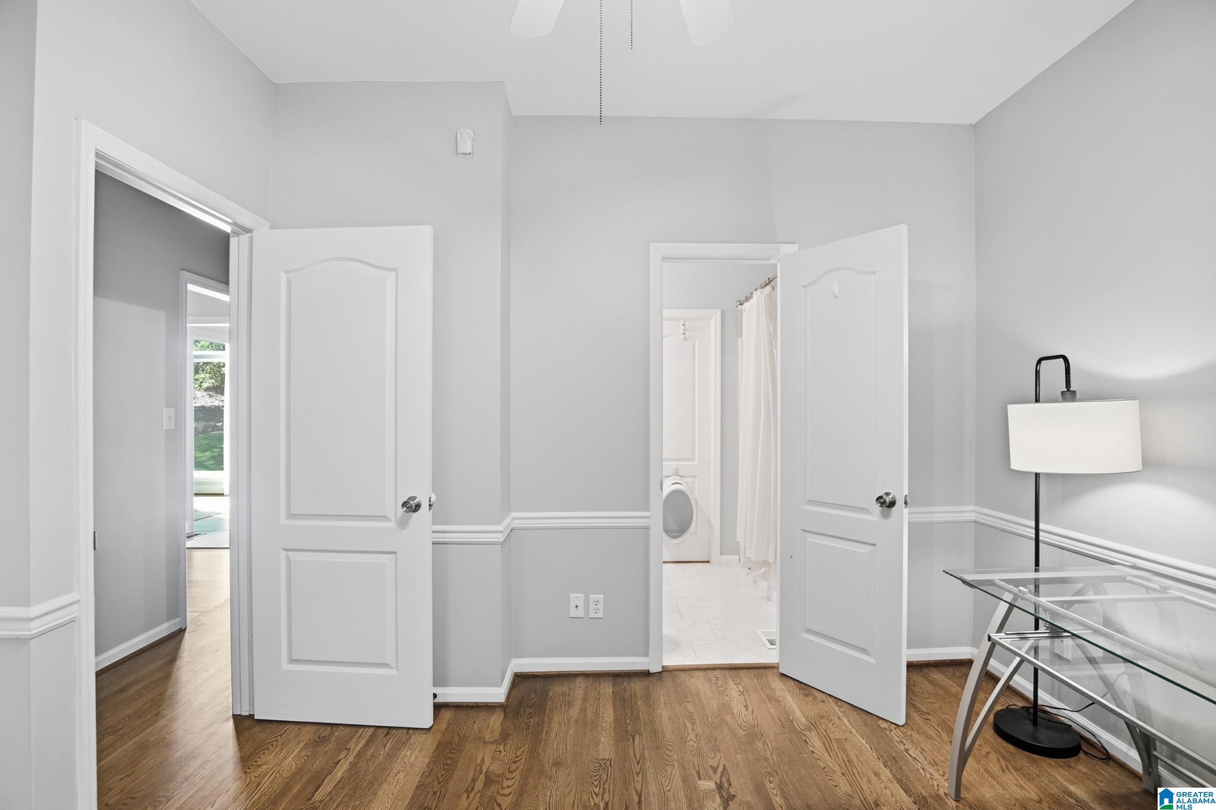 6861 OAK LEAF LANE