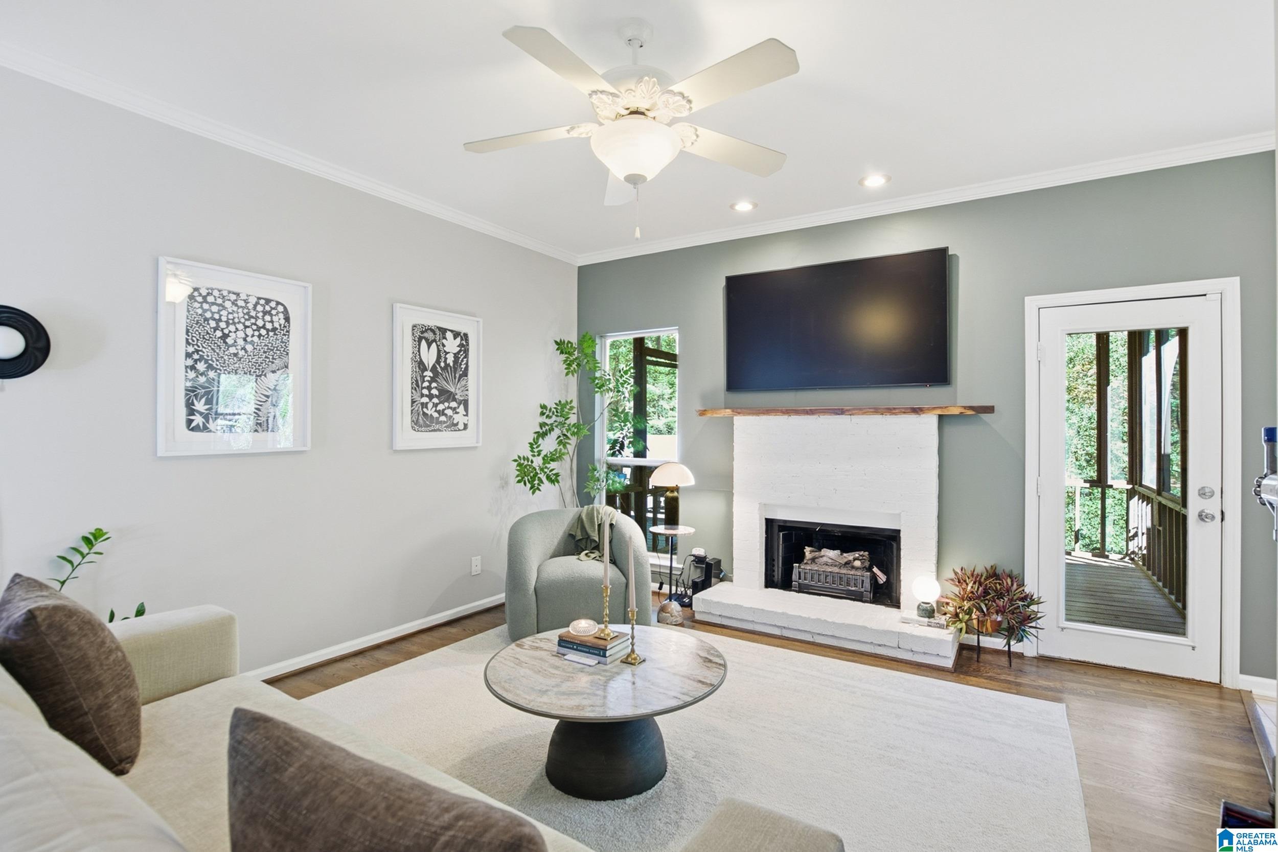 6861 OAK LEAF LANE