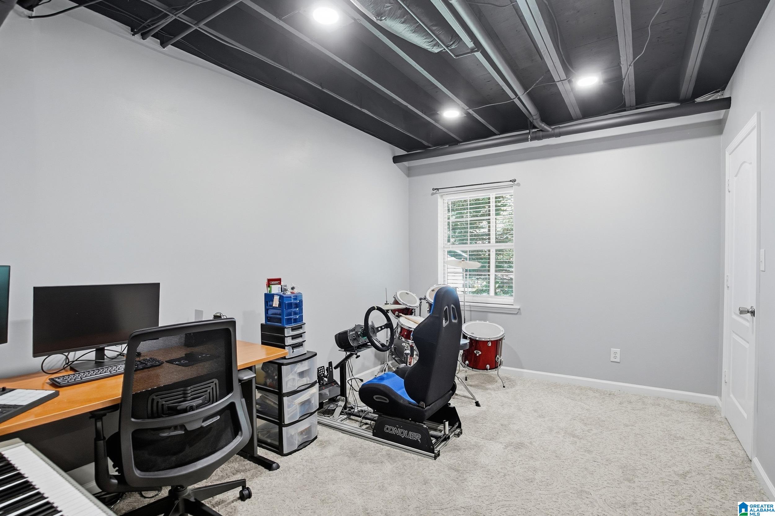 6861 OAK LEAF LANE