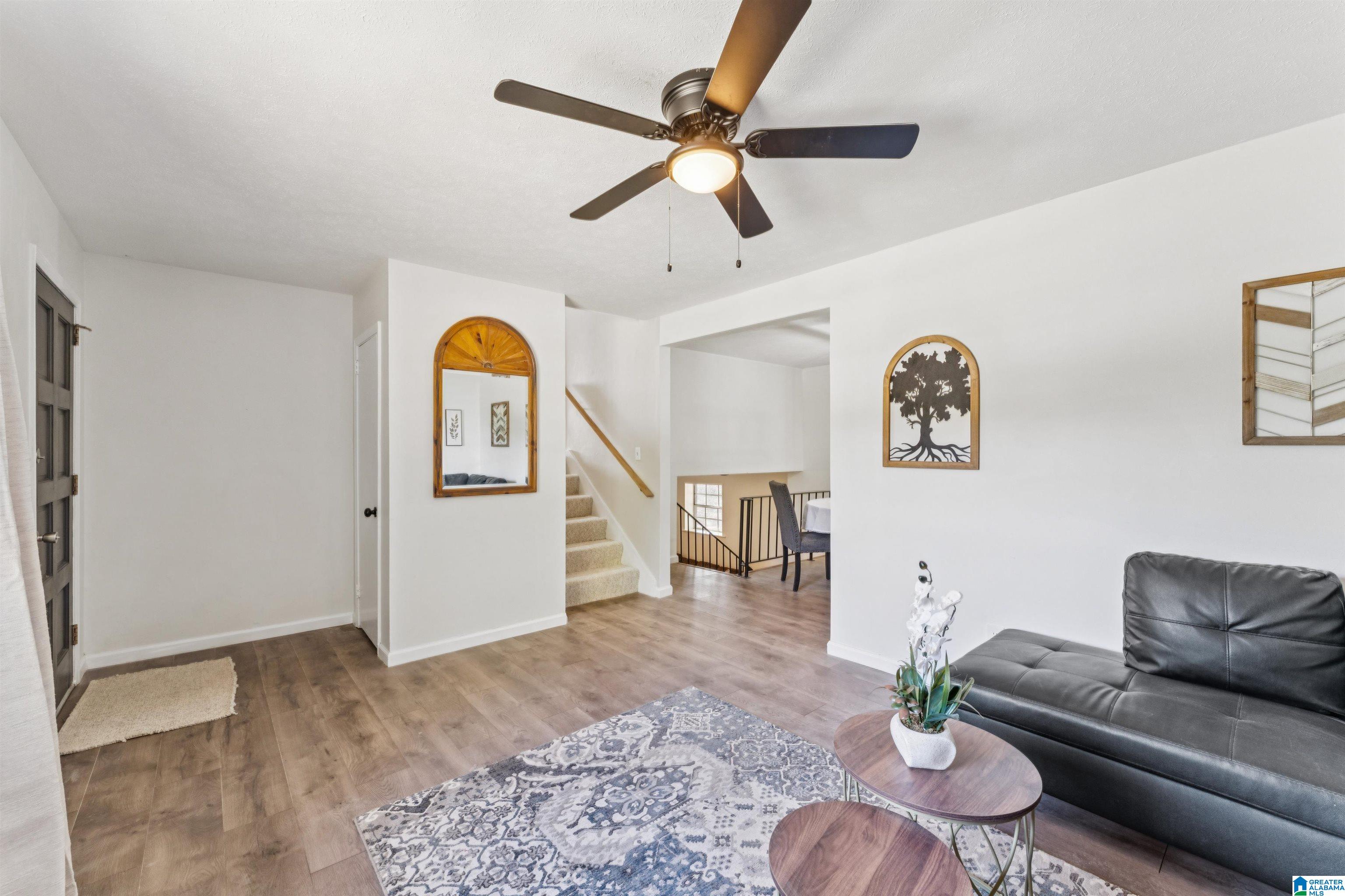 4018 SAINT JOHN WAY NW