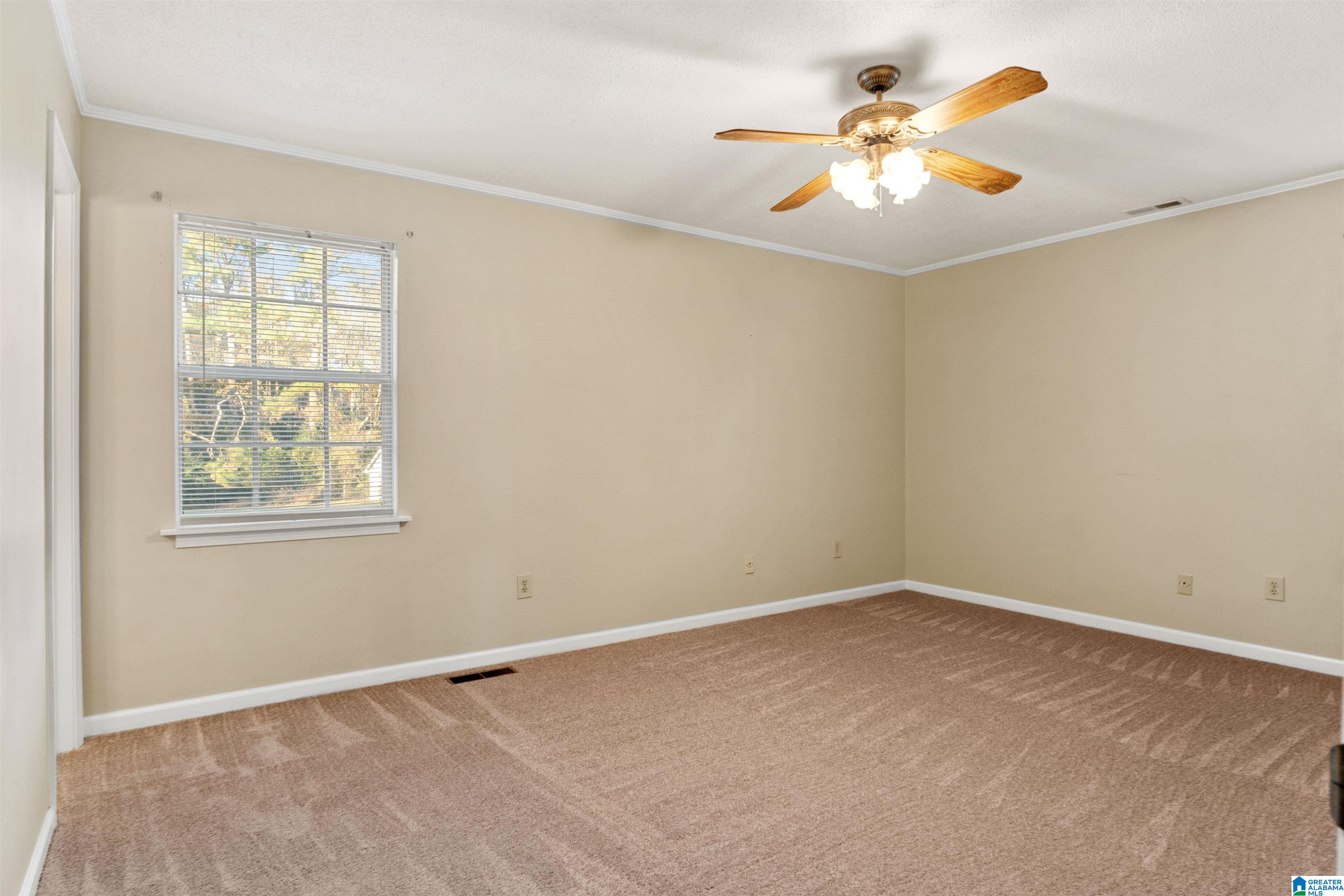 724 SUNNY LANE DRIVE
