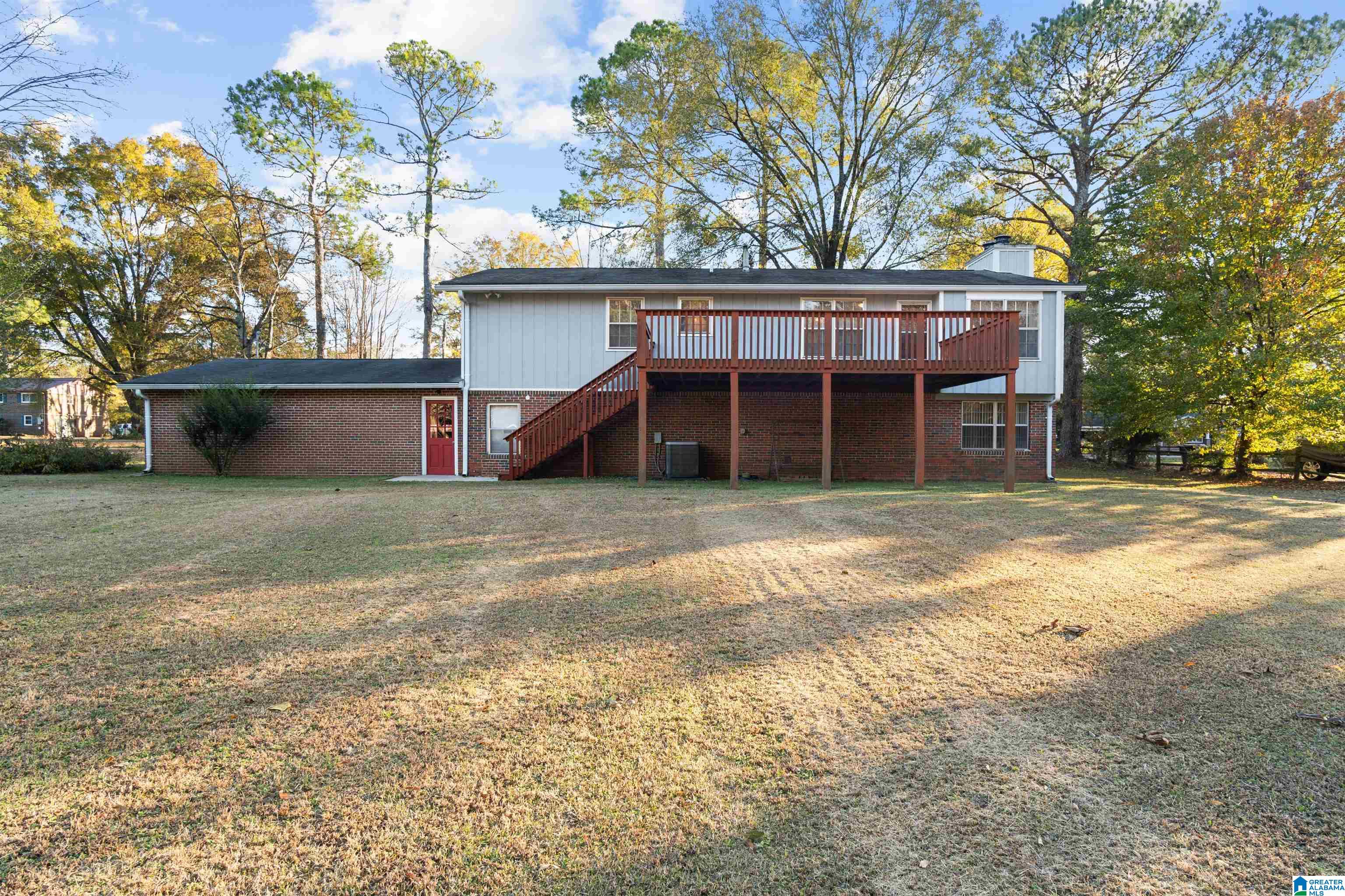 724 SUNNY LANE DRIVE