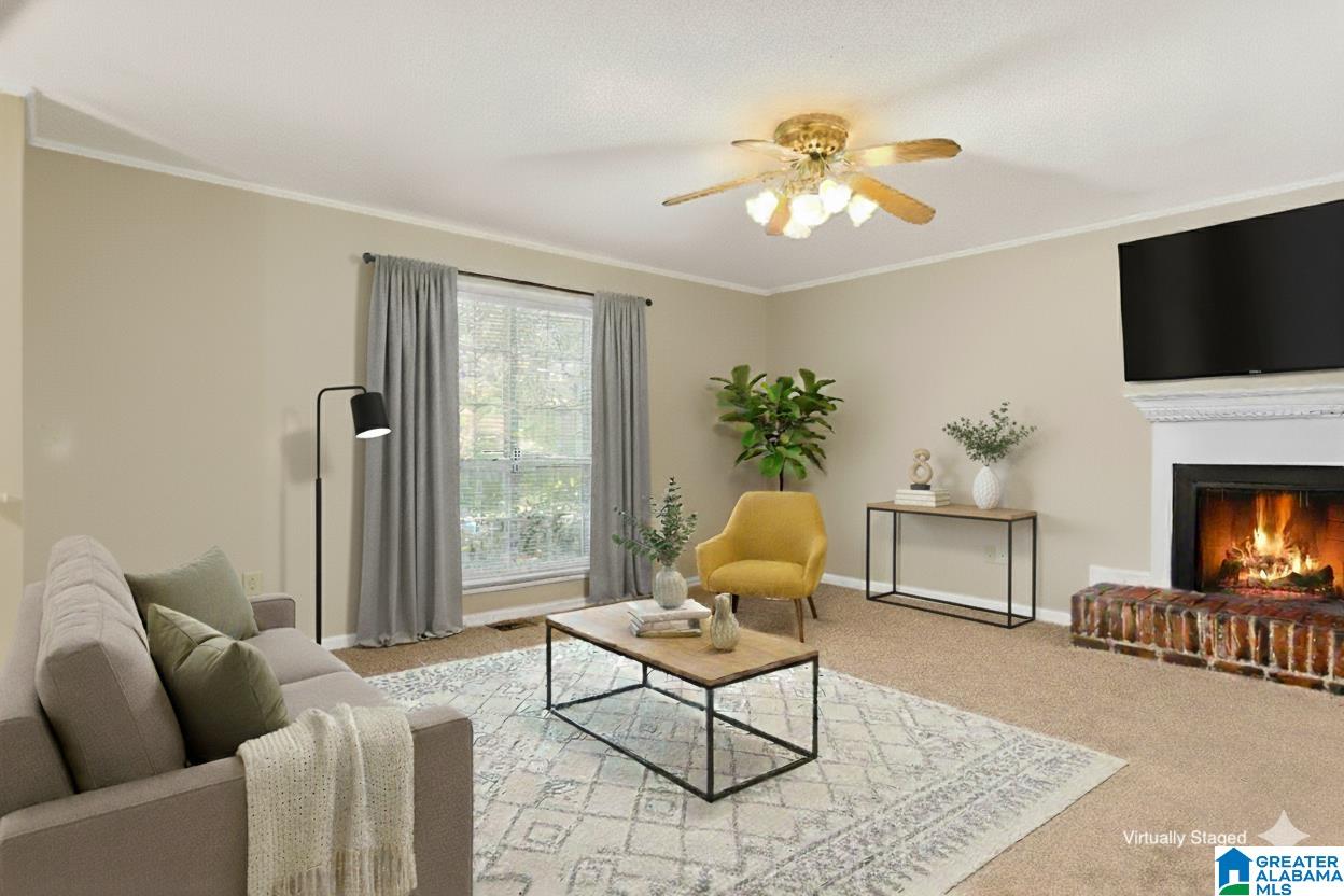 724 SUNNY LANE DRIVE