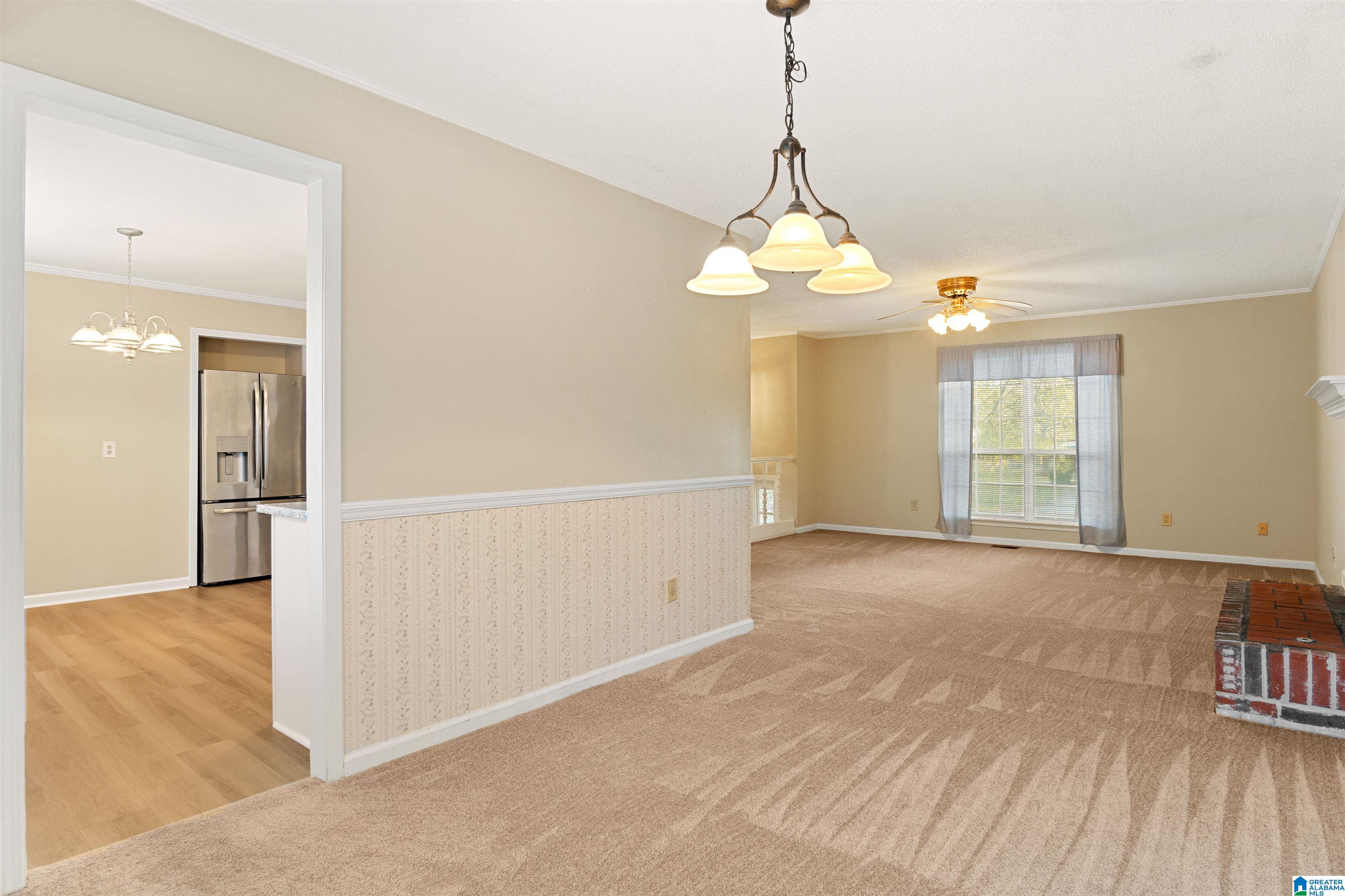 724 SUNNY LANE DRIVE